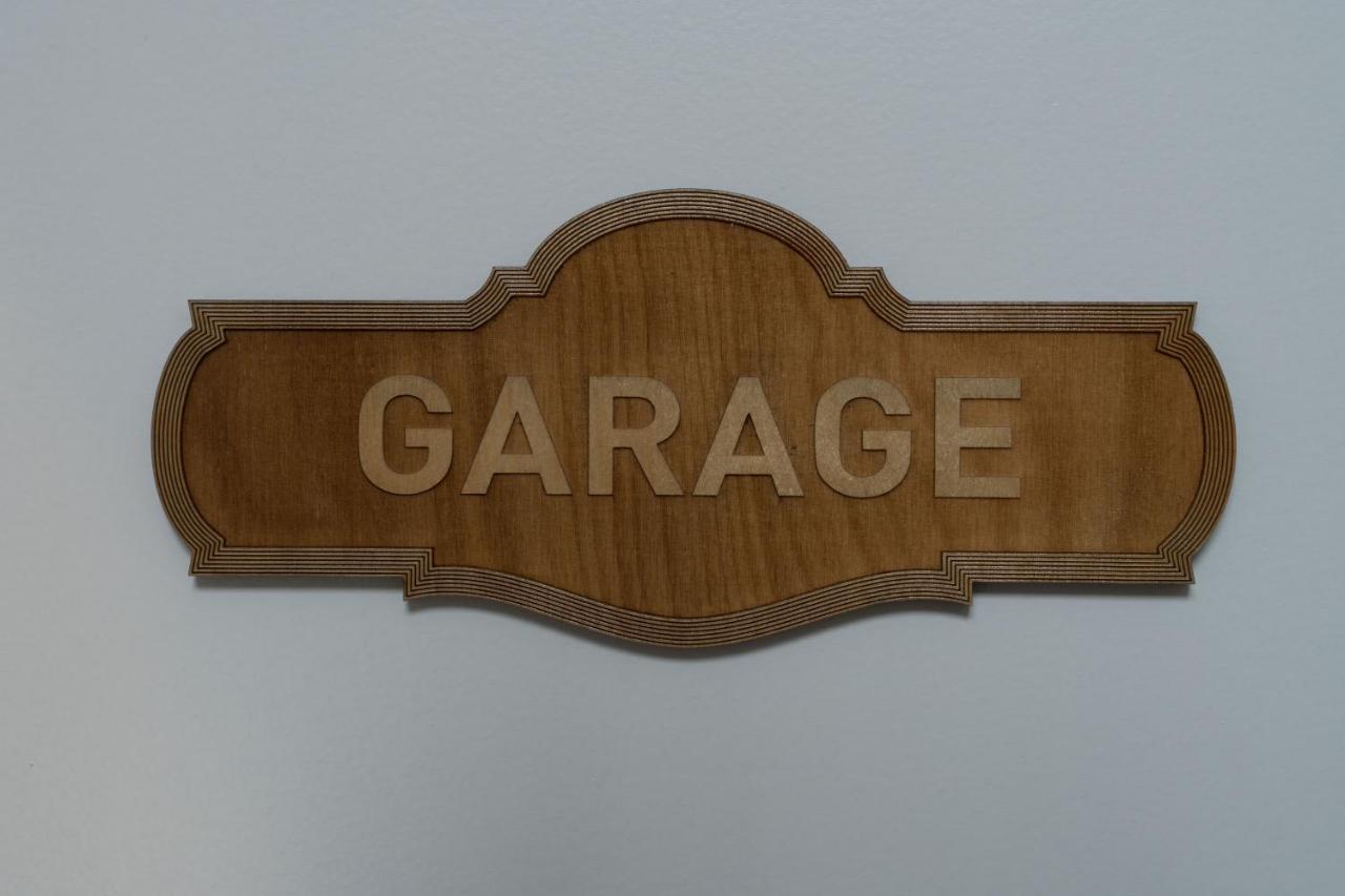 Graffitisuites#garage דירה *